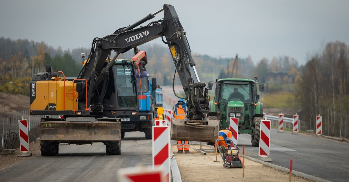 „Betonkės“ naujienos: kaip atrodys naujausia kelio A14 atkarpa, ar verta dar pakentėti? | Verslas