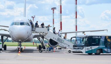 Naujos taisyklės lėktuvuose: šiuo daiktu naudotis nebeleidžia
