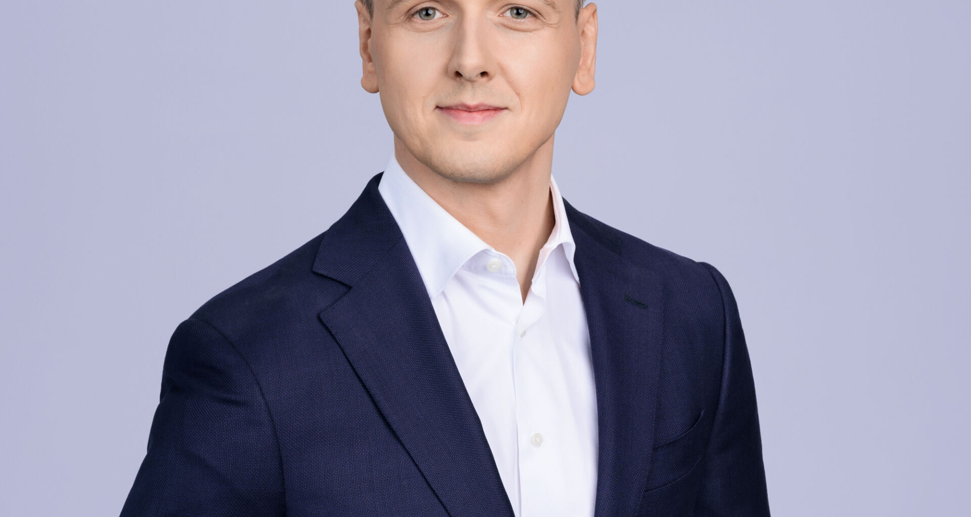 Naudotų hibridų bumas: kodėl šie automobiliai tampa vis dažnesniu lietuvių pasirinkimu?