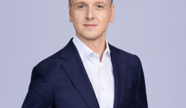 Naudotų hibridų bumas: kodėl šie automobiliai tampa vis dažnesniu lietuvių pasirinkimu?