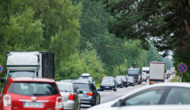 Galingiems automobiliams – prabangos mokestis: pasiūlė, kaip surinkti daugiau pinigų į biudžetą | Verslas