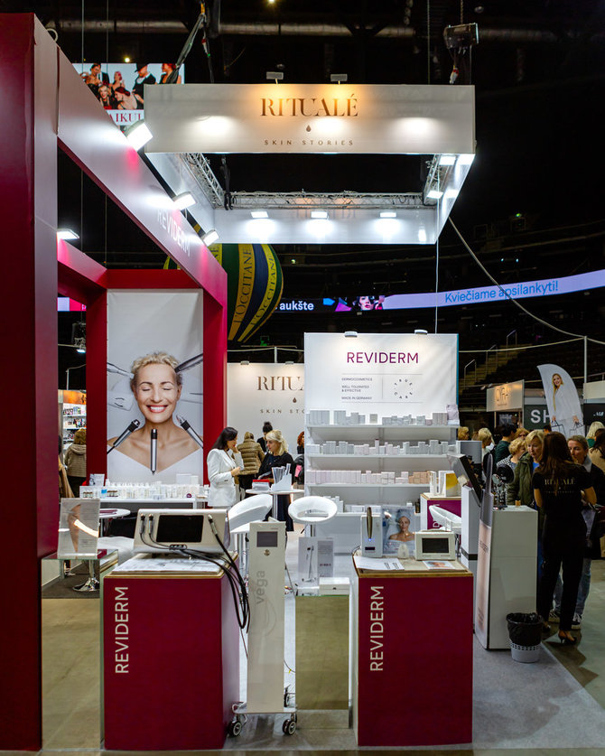 Organizatorių nuotr./Parodoje „Moters pasaulis 2025“ – daugiau nei 500 grožio, mados ir stiliaus prekių ženklų – jau lapkričio 14–16 dienomis, „Žalgirio“ arenoje