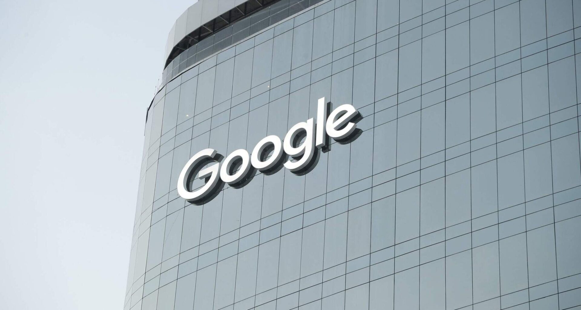 „Google“ naują banko paslaugą teiks iš Vilniaus