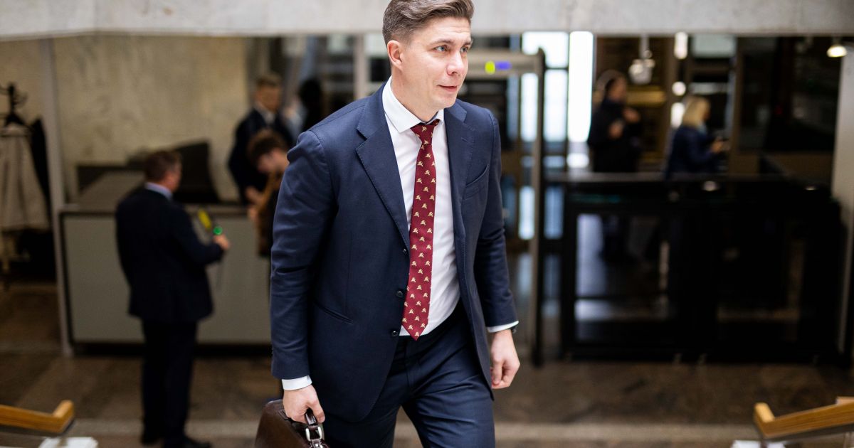 Sinkevičius neatvyko į Lobovo bylos posėdį, politikui gresia atvesdinimas - Respublika.lt