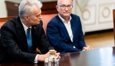 Nausėda apie įtarimų dėl blaivumo susilaukusį Jansoną: jei prastai jautiesi – neik į renginius - Respublika.lt