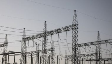 Patvirtintos kitų metų elektros paslaugų kainų viršutinės ribos - Respublika.lt