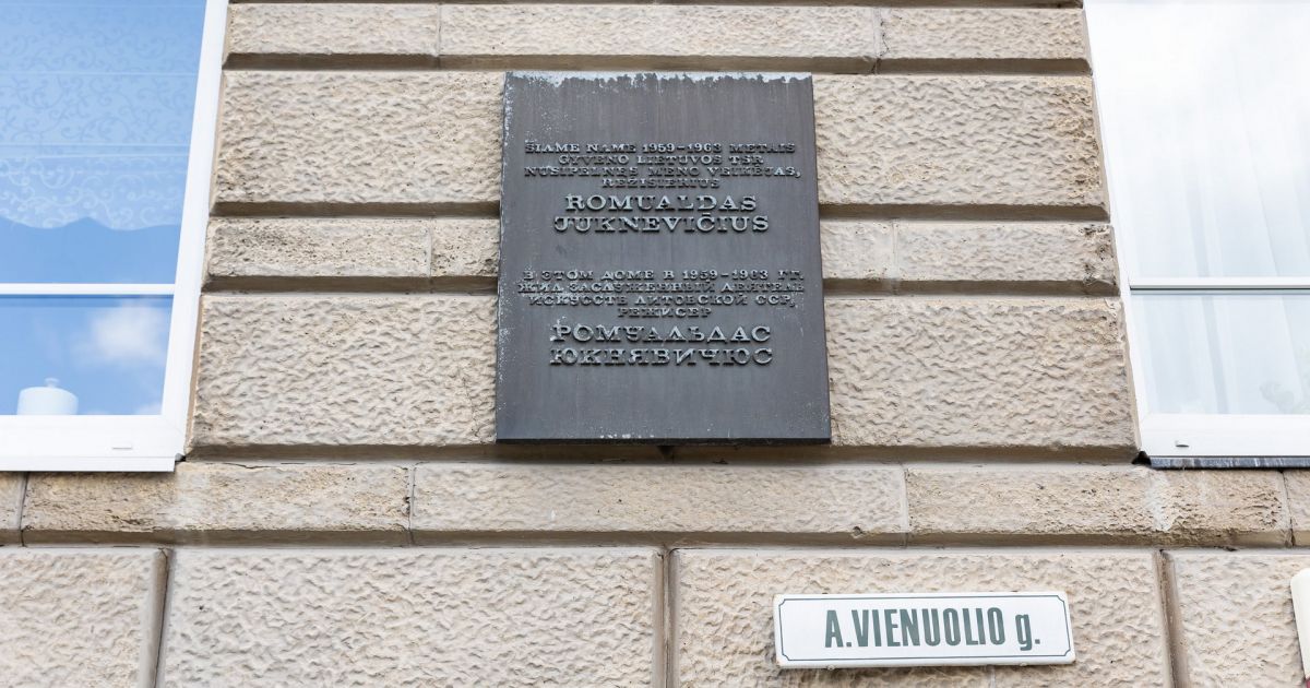 Vilniuje neliks kelių atminimo lentelių su tekstais rusų kalba - Respublika.lt