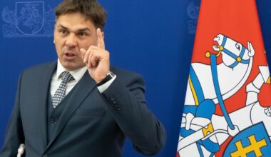 Adomavičius dėl Tapino teiginių kreipėsi į policiją: kodėl aš turiu būti atbulinis - Respublika.lt