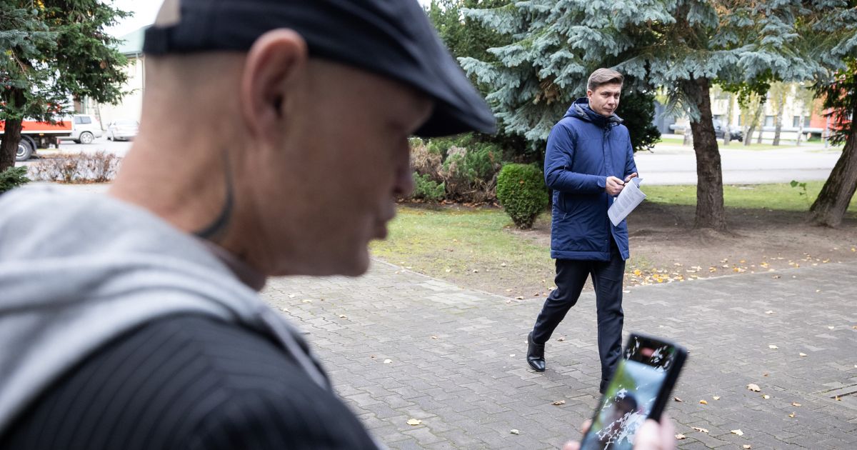 Sinkevičius: kyšio neėmiau, Lobovas spekuliuoja vaikų tema - Respublika.lt