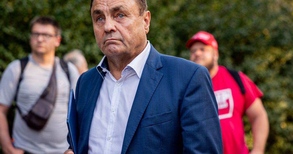 Šventu raštu neapsigynė – Gražulį nuteisė dėl LGBTQ niekinimo - Respublika.lt