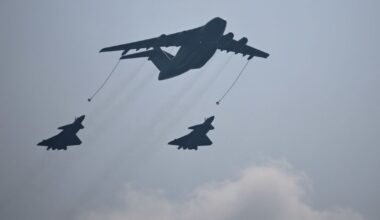 Neapsisprendžia dėl rusų lėktuvų - Respublika.lt