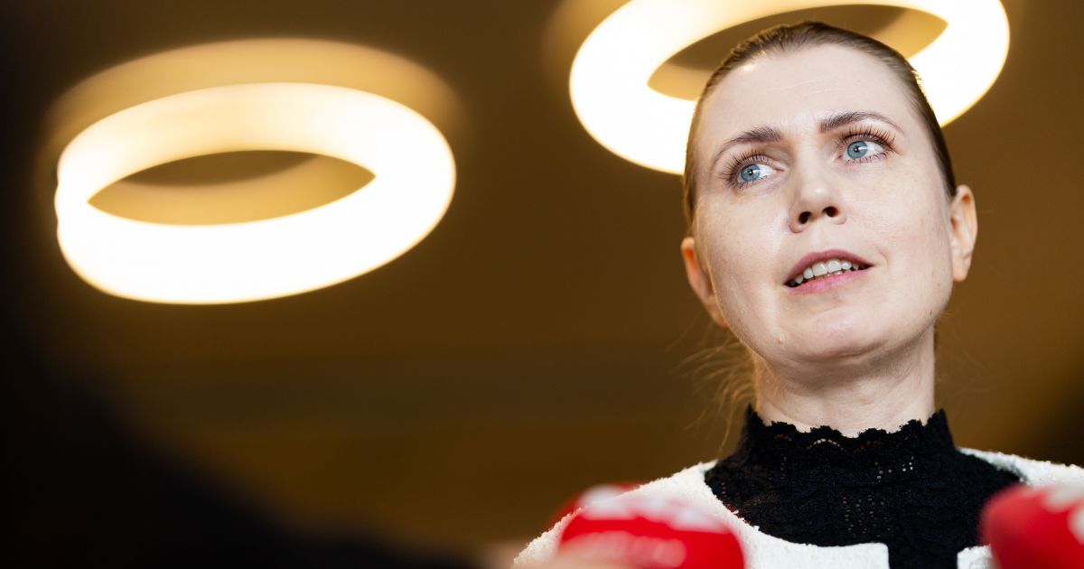 Arūnas ABROMAITIS: Dovilė Šakalienė - jau beveik Žana d’Ark - Respublika.lt