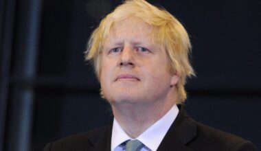 Borisas Džonsonas galėjo gauti milijoną už karo kurstymą - Respublika.lt