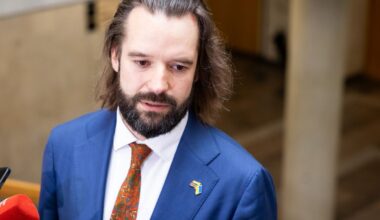 Aplinkos eksministras susikūrė sąlygas toliau vadovauti ministerijai - Respublika.lt