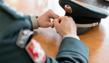 Kaltinamųjų suole – pareigų netekę Klaipėdos policininkai - Respublika.lt