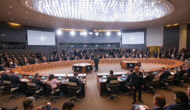 NATO nusprendė paspausti savo nares - Respublika.lt