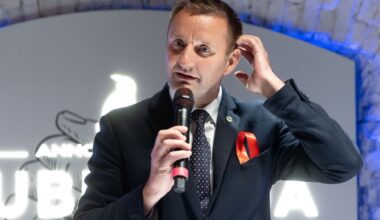 Šiaulių mero Visocko byloje prokurorė pareiškė 54,7 tūkst. eurų ieškinį - Respublika.lt