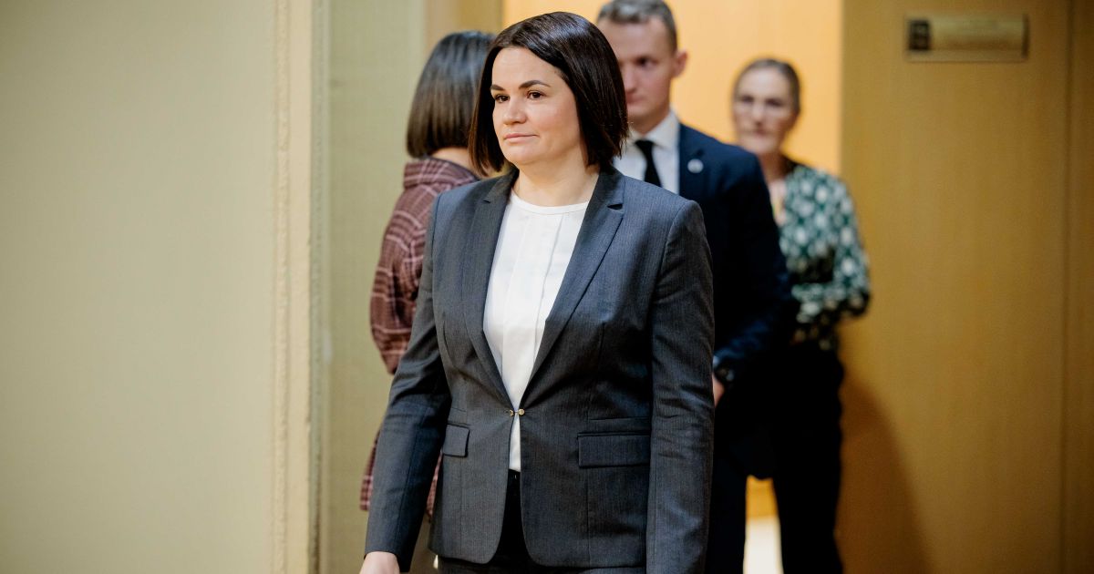 Cichanouskajai laikinai grąžinta VAT apsauga - Respublika.lt