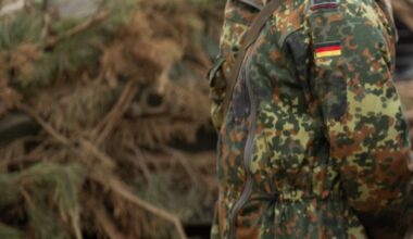 Į iškvietimą atvykę policininkai pašovė karį - Respublika