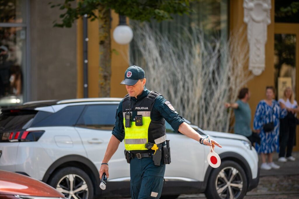 policijos reidas stop kontrole blaivumo patikra policijos pareigunas draudimas bauda baudos greicio virsijimas