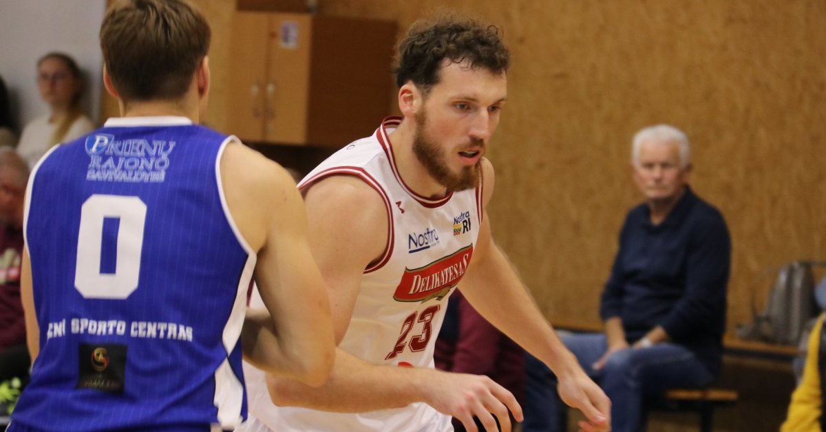 Dėl krepšininkų muštynėse sulaužyto piršto – bauda ir diskvalifikacija