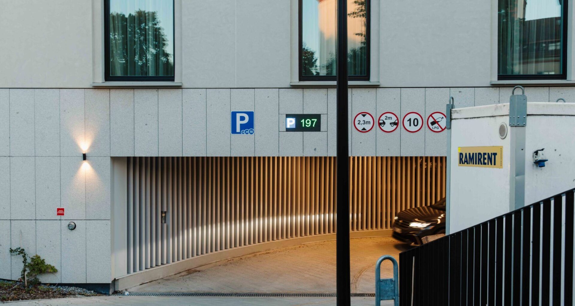 Vilniaus centre atidaryta nauja požeminė automobilių statymo aikštelė