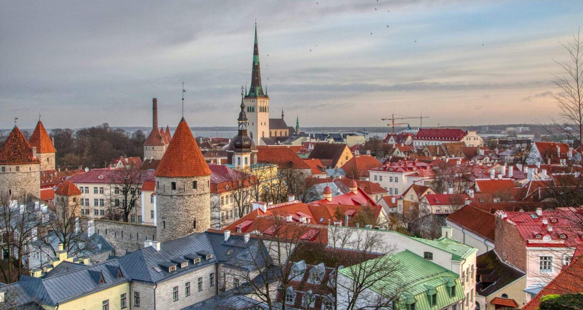 Savo ekonomiką su Lietuvos palyginę estai: Lietuva uždirba daugiau