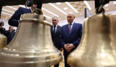 „The Telegraph“: Putinas pradėjo bijoti perversmo dėl prastėjančios ekonomikos padėties
