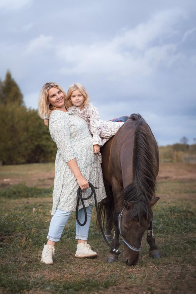 Asmeninio arch. nuotr./Žirgynui „Kariūnas“ po gaisro reikia pagalbos - tiek finansinės, tiek rankų, galinčių padėti gaisravietėje,