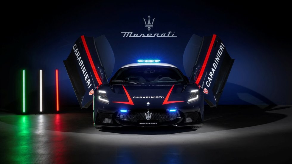 Policijos reikmėms skirtas „Maserati MCPura“ (nuotr. gamintojo)