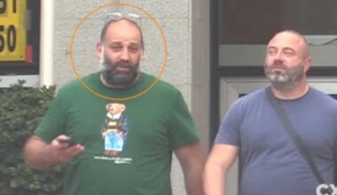 Pranešama apie kratą ilgamečio Zelenskio bendražygio namuose