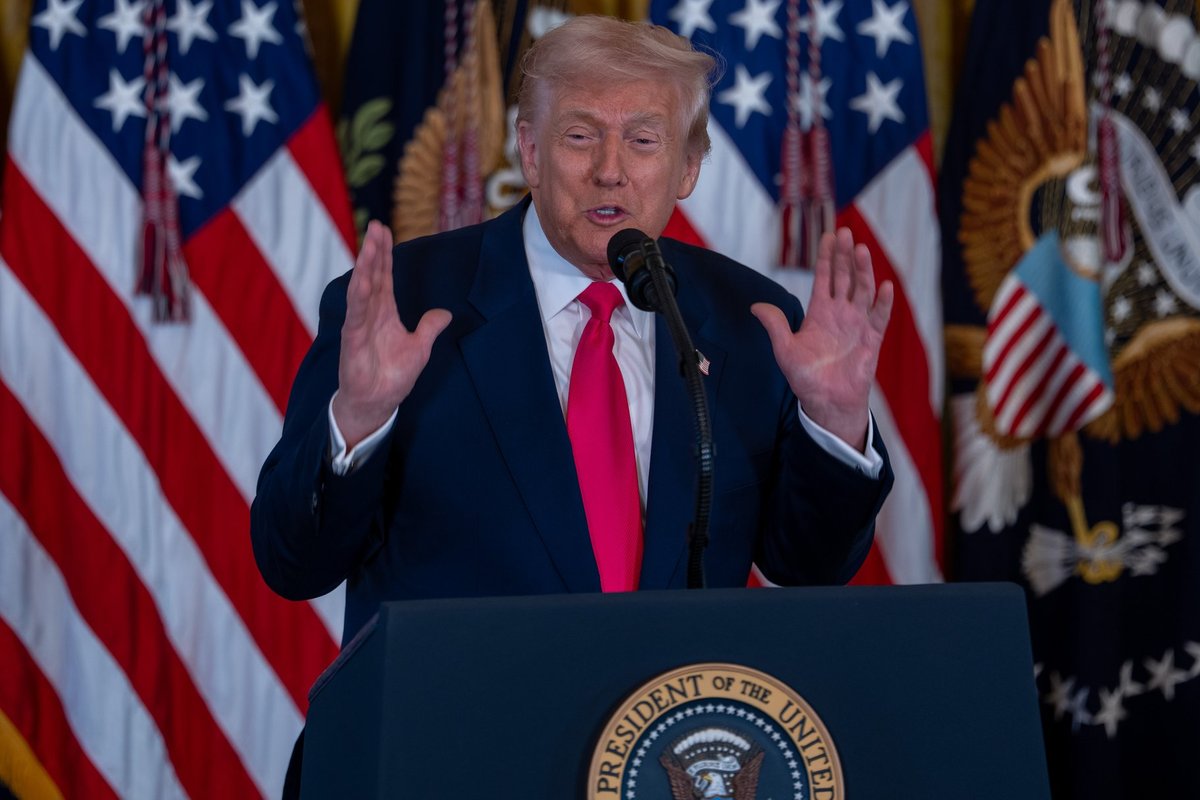 Šveicarijos milijardieriai – svarbi jėga derantis su Trumpu