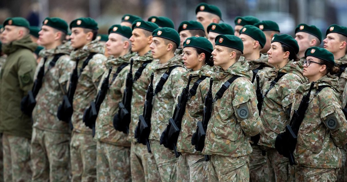 KAM prašo daugiau pinigų, bet gautų neišleidžia? Kariai nesulaukia liemenių už 30 mln.