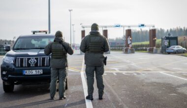 Ekonomistas perspėja: „viščiuko žaidimas“ su Lukašenka Lietuvai kainuos brangiai