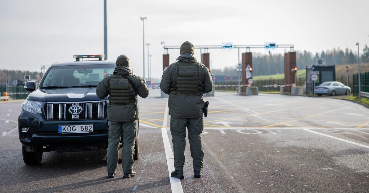 Ekonomistas perspėja: „viščiuko žaidimas“ su Lukašenka Lietuvai kainuos brangiai