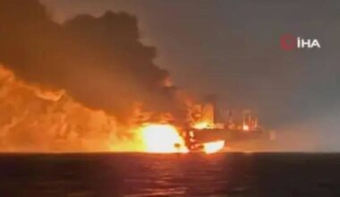 Galingi sprogimai jūroje: 2 rusų tanklaiviai skęsta dūmuose