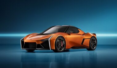 „Toyota“ plaukia prieš srovę ir oficialiai patvirtino kurianti naują galingą variklį