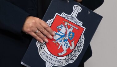 Prokuratūra prašo naikinti Antano Nedzinsko neliečiamybę