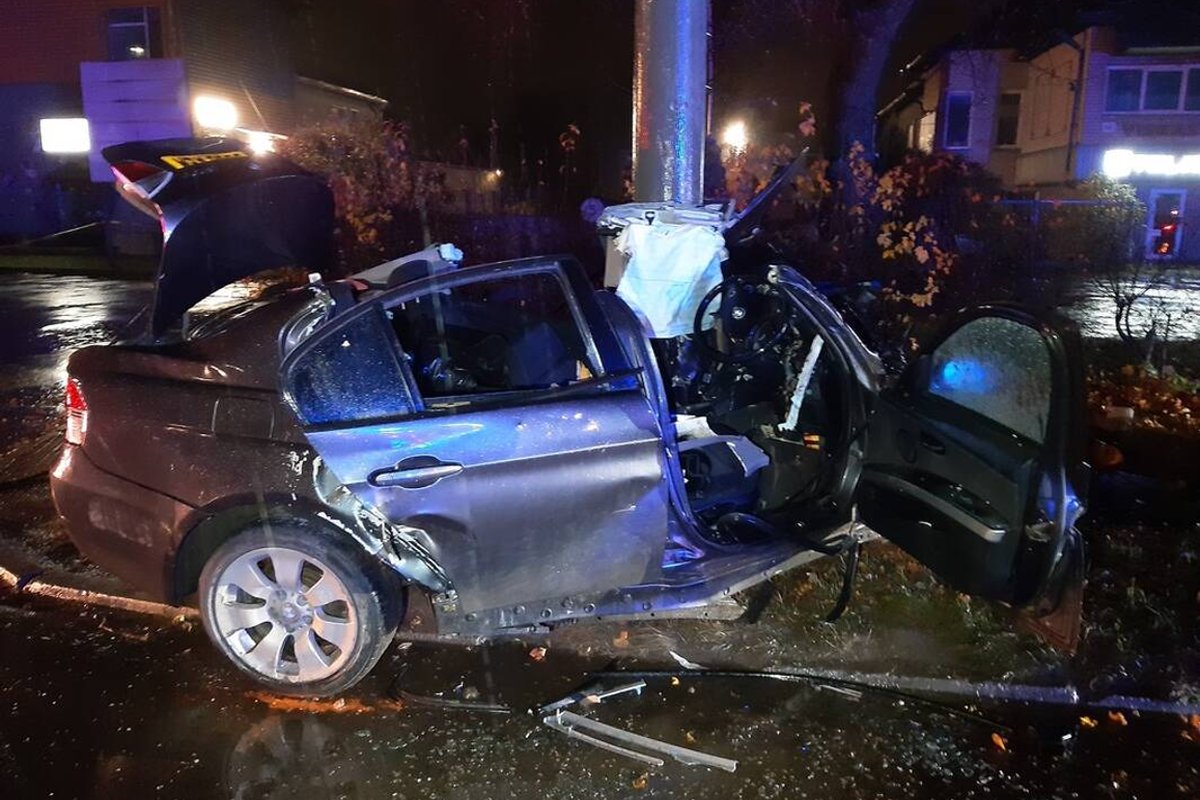 Vilijampolės tragedija: BMW markės automobilis pateko į avariją