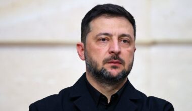 Zelenskis nori atgaivinti taikos derybas su Rusija