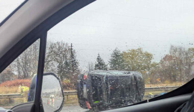 per kelias valandas kelyje A1 susidūrė septyni automobiliai