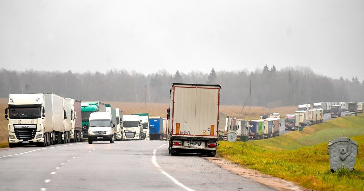 „Laidotuvės“ – Lietuvos vežėjams tikras košmaras, o Lenkija pasinaudojo chaosu