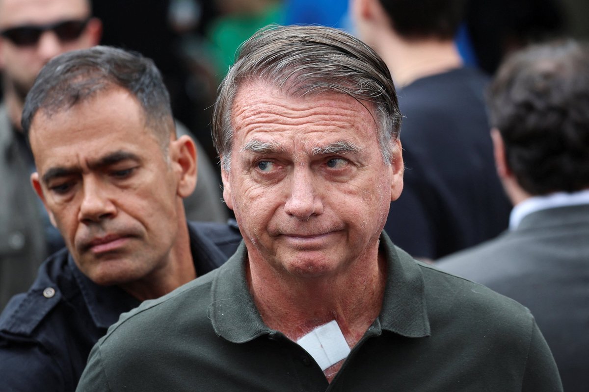 Brazilijos teismas buvusį prezidentą Bolsonaro pasiuntė į kalėjimą dėl pabėgimo pavojaus