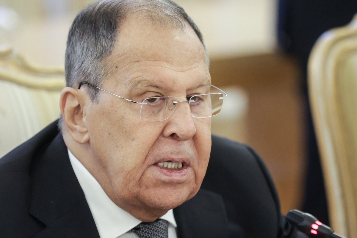 „Forbes“: Putinas gali „nurašyti“ Lavrovą