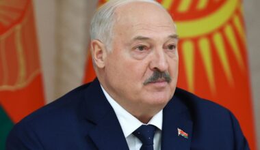 „Deutche Welle“: Baltarusijoje moksleiviai rengiami „karštam“ karui