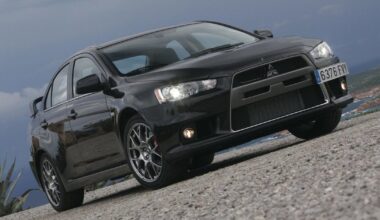 „Mitsubishi“ neatmeta „Lancer Evolution“ sugrįžimo: ikona gali atgimti kaip galingas hibridas