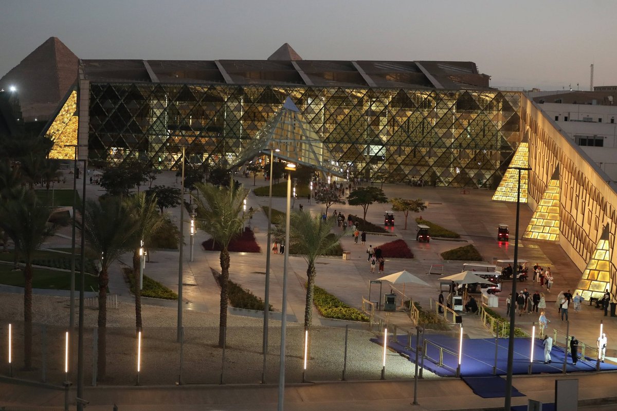 Didysis Egipto muziejus riboja lankytojų srautus dėl milžiniško susidomėjimo