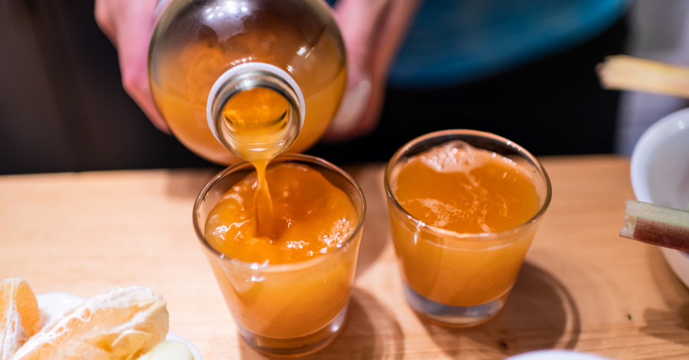 Kas nutinka jūsų žarnyne išgėrus kombučos? Tyrimų rezultatai pranoko lūkesčius