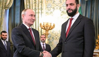 Įspėja dėl Rusijos užmojų Sirijoje: tai brangai kainuos