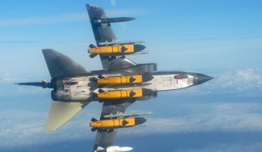 Kas laukia Rusijos: JK pasiuntė Ukrainai naują raketų „Storm Shadow“ partiją